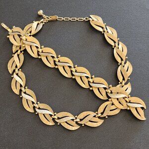 Vintage Crown Trifari Signed Leaf Necklace Choker Bracelet Gold Tone Marked Set